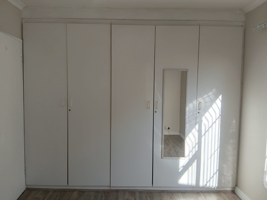 To Let 2 Bedroom Property for Rent in Diep River Western Cape